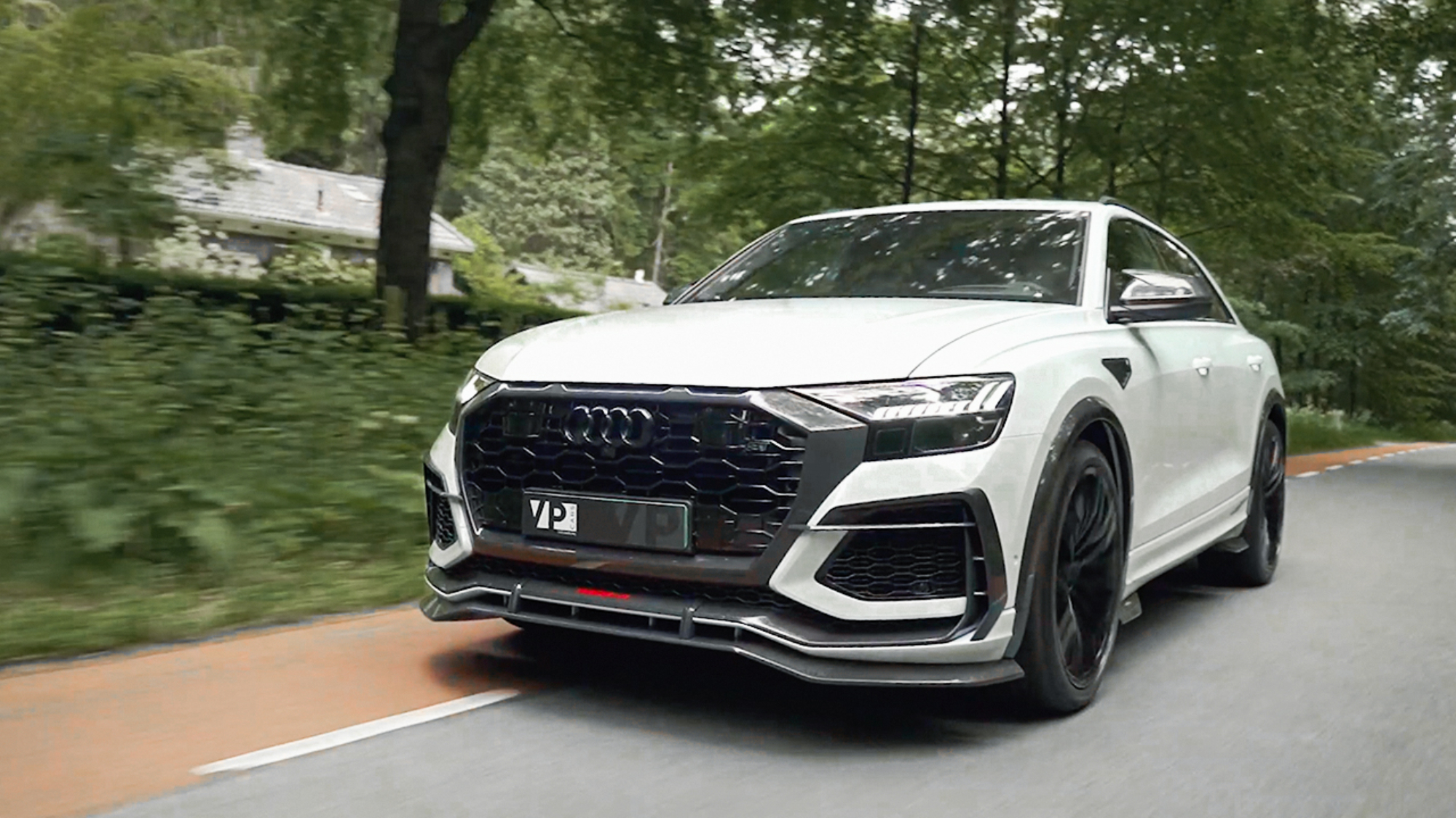 WifiMedia-lifestyle-thumbnail-Audi-RSQ8-ABT